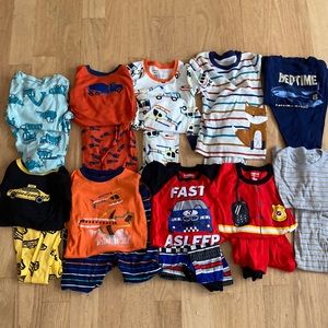 Boys kids sz 5 pajamas set bumdle caters cars airplanes sharks